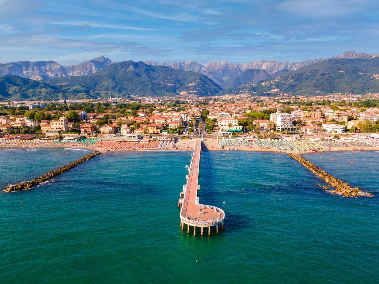 Appartamento Moderno Sul Mare Marina di Massa Eksteriør billede